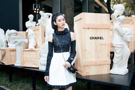 chanel cart 2018|Chanel resort fashion show.